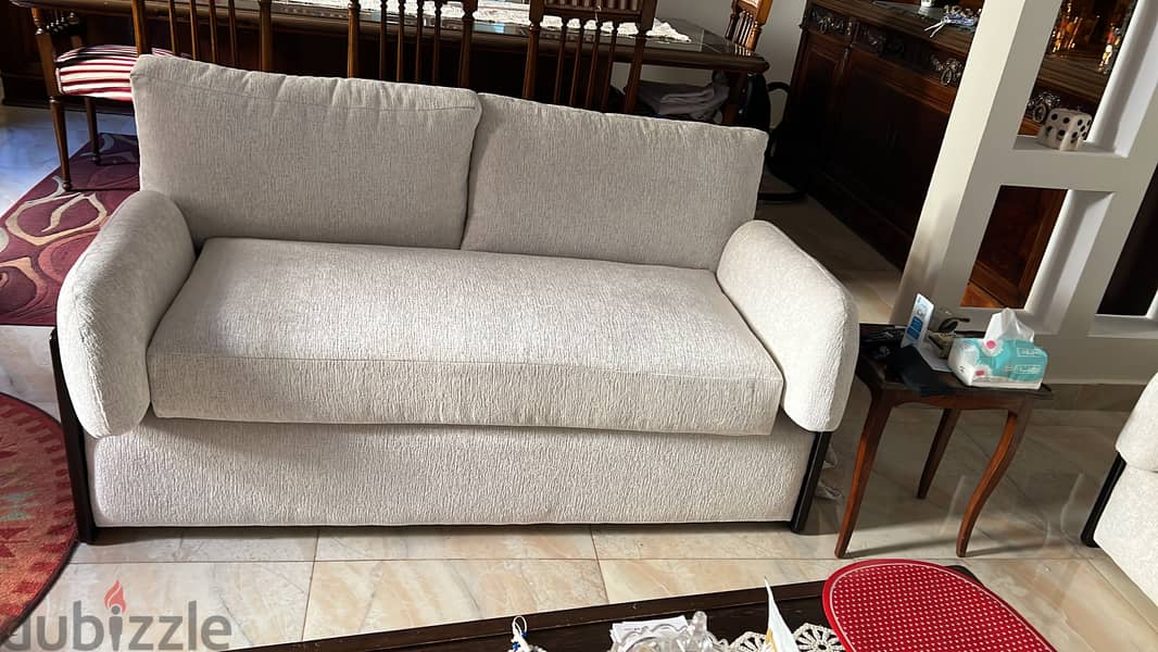 Living room 3