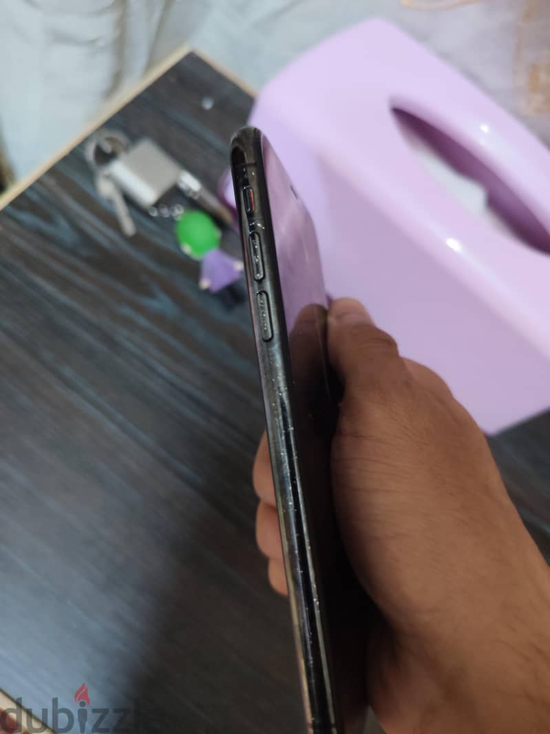 Apple - iPhone X 4