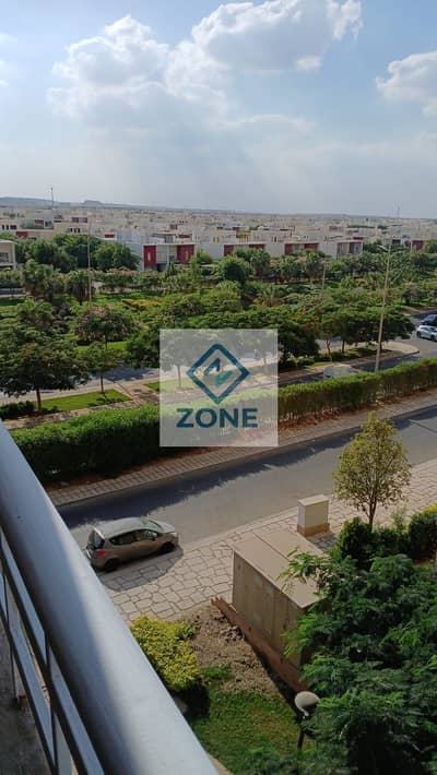 شقة للايجار 103 متر في مدينتي فى b6 فيو ويد جاردن