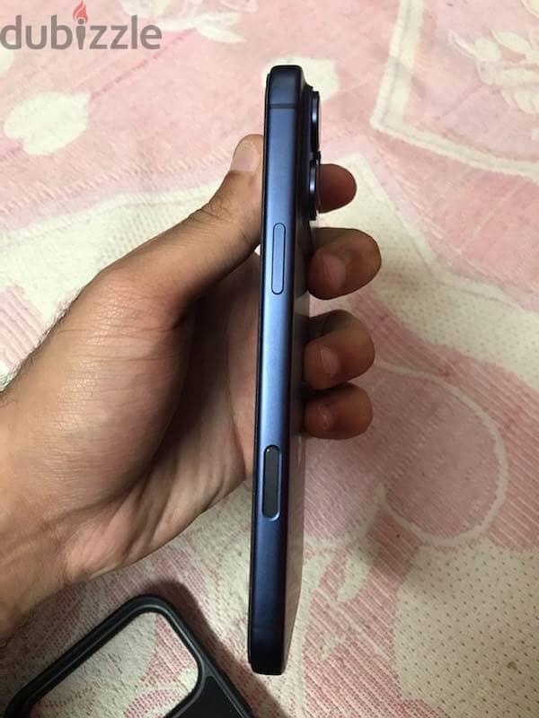 Apple - iPhone 17 Pro Max 256GB - eSIM model 3