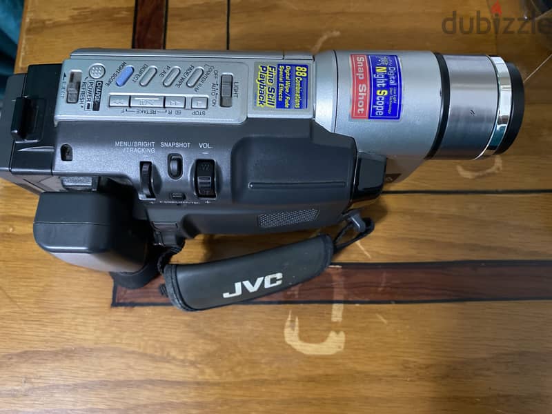 JVC COMPACT VHS CAMCORDER | vintage video camera 1