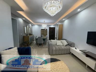 شقه للبيع في مدينتي B7 علي الخدمات مباشر