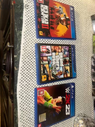Cd games bundle,GTA V, 2K32, RDD2