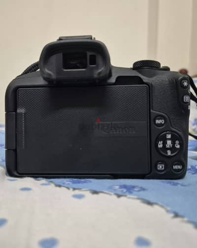 Canon EOS R50