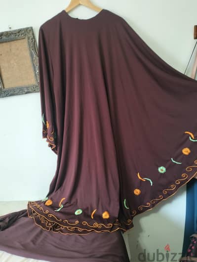 تونيك بني مقاس كبير