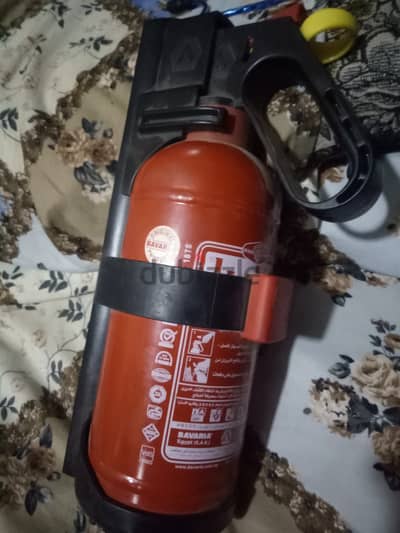 3 طفايات حريق بافاريا 1 كيلو مستعمل و لم تستخدم