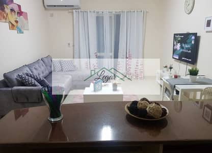 Ground-floor apartment with a garden for rent in Al Mostakbal – 2 bedrooms, fully furnished, at an exceptional price.