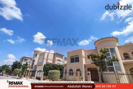 Plaza view Delivery within 6 months villa for sale in Alex West