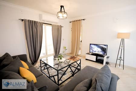 Furnished 180-square-meter apartment for rent in the Dar Misr Al-Qaranful compound, First Settlement. It is located directly opposite Al-Rehab City Ga
