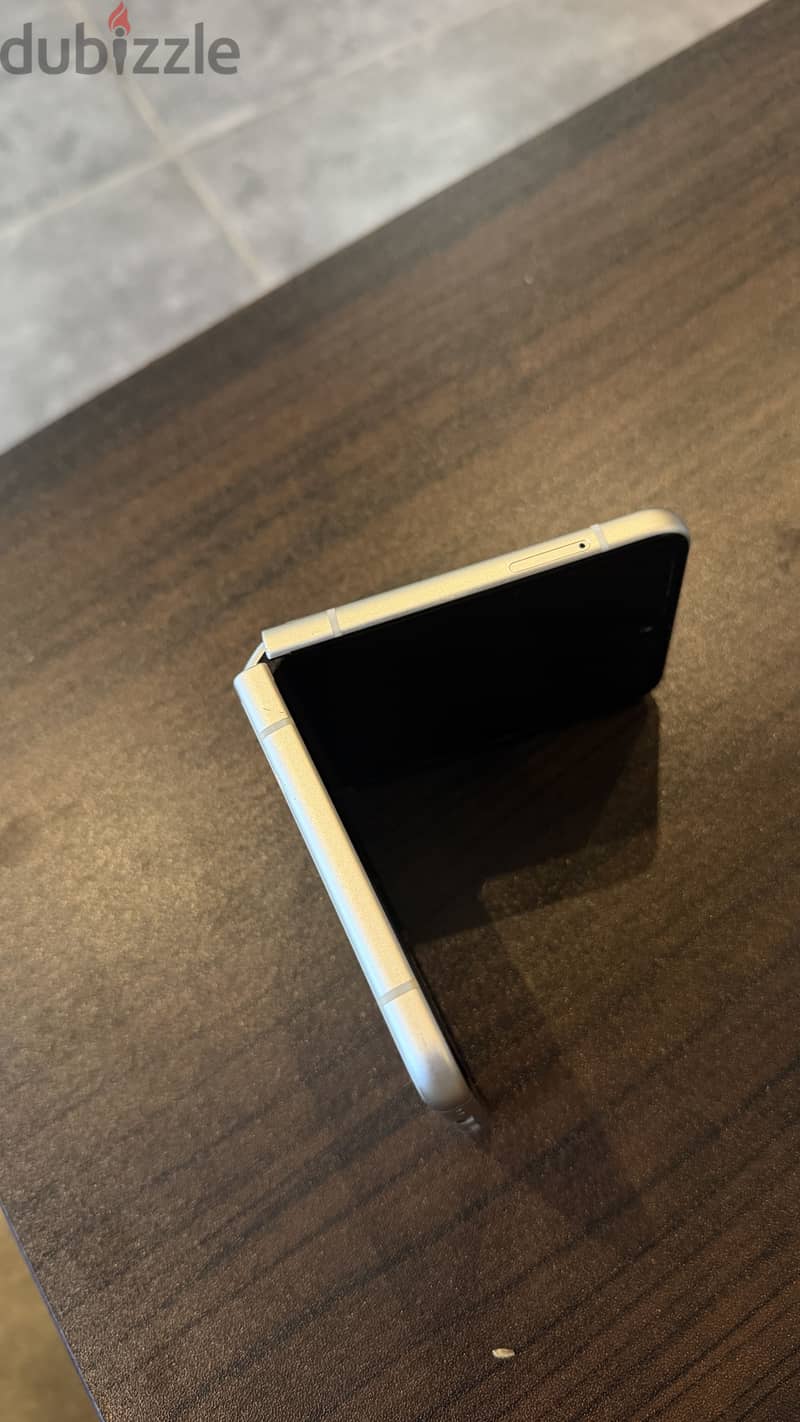 Samsung Z Flip 3 2