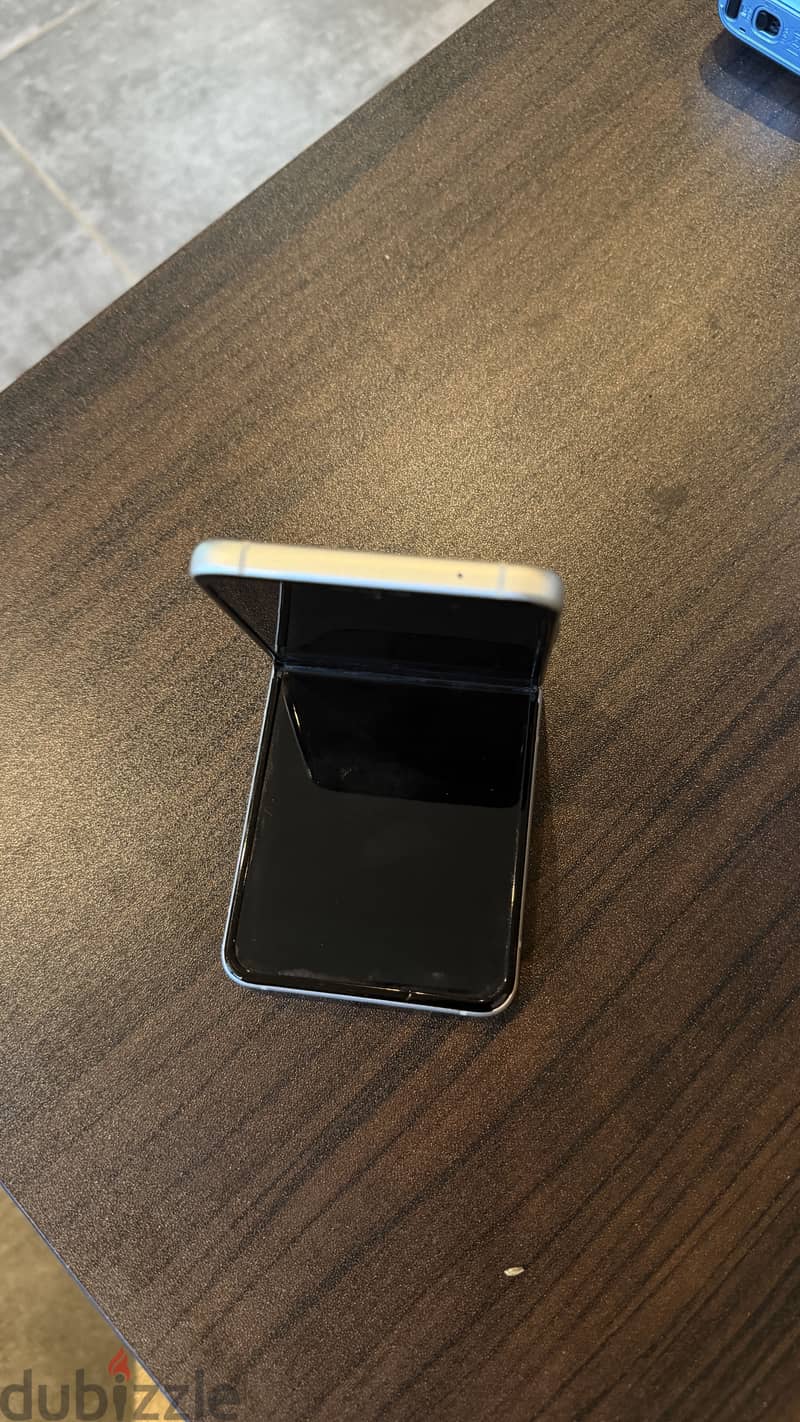 Samsung Z Flip 3 4