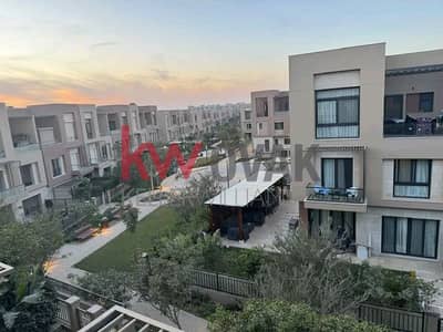 Corner Townhouse for Sale in District 5