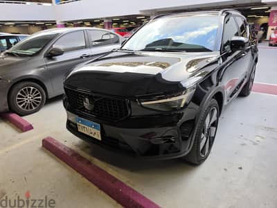 Volvo XC40 2025