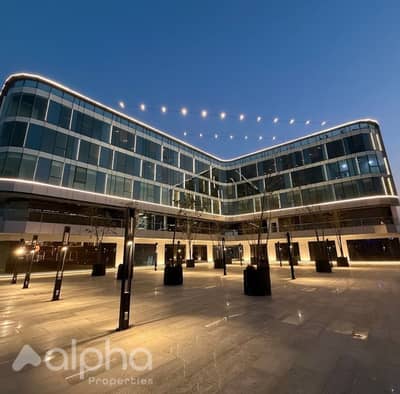 عياده للايجار متشطبه بالتكيفات 6غرف 150م مول سينتر زايد الشيخ زايد
