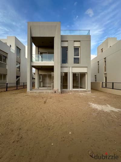 Independent villa for sale - ready for living - Compound "Cairo Gate" (Cairo Gate) | Emaar - Sheikh Zayed