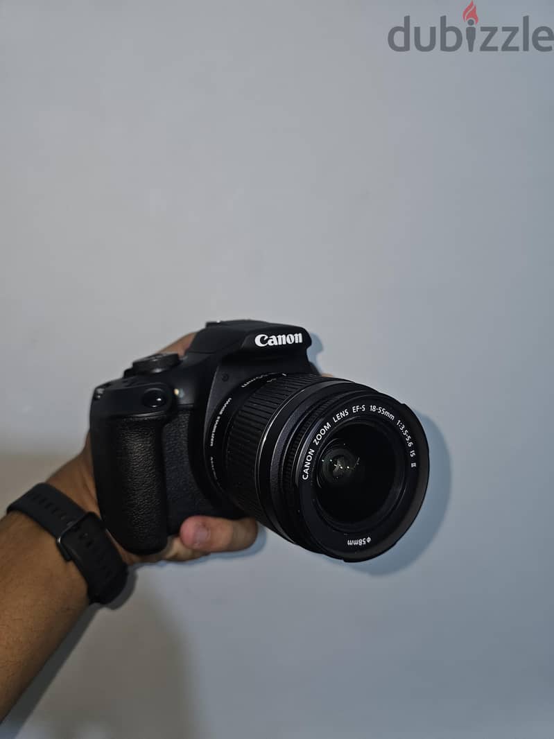 canon EOS 2000D 3