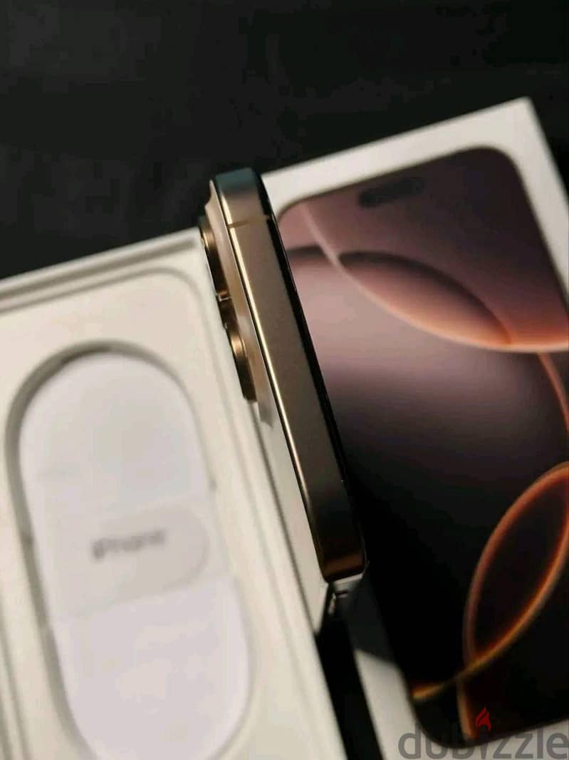 Apple - iPhone 16 Pro Max 2