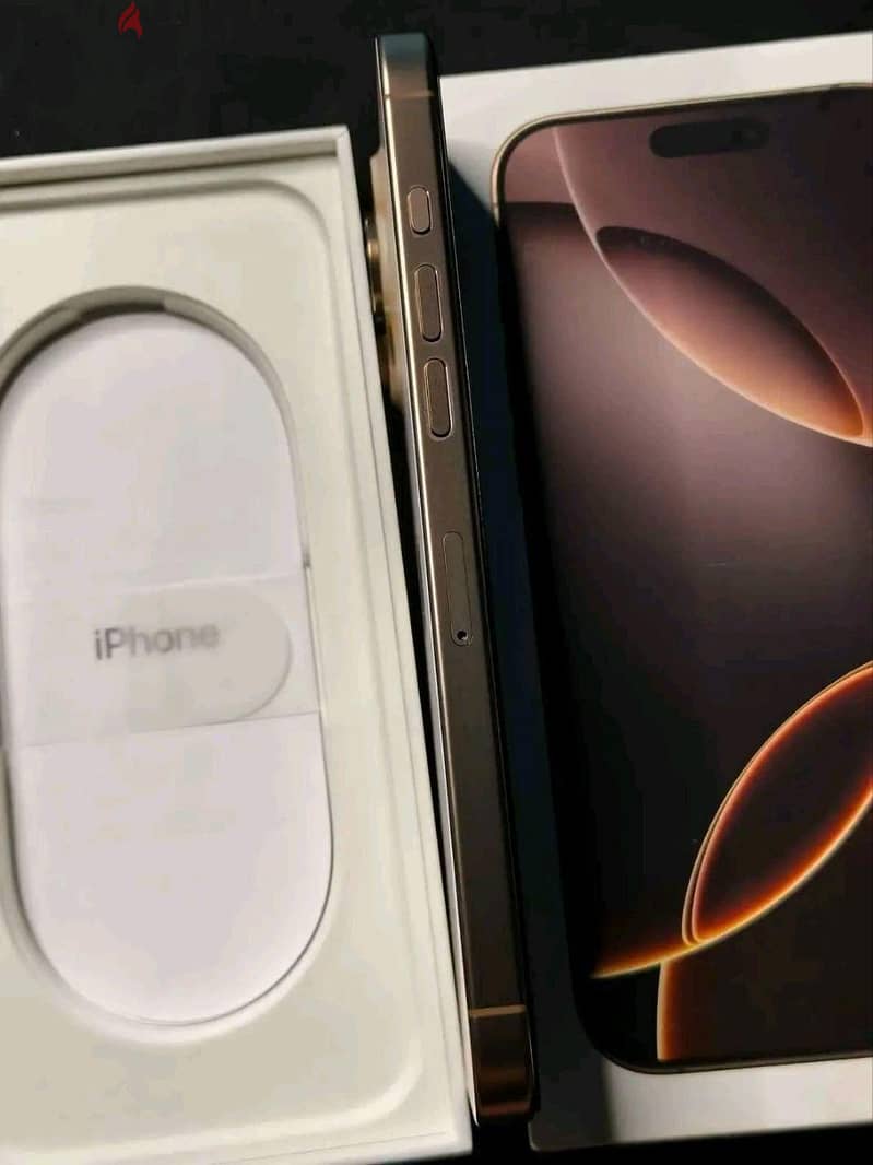 Apple - iPhone 16 Pro Max 3