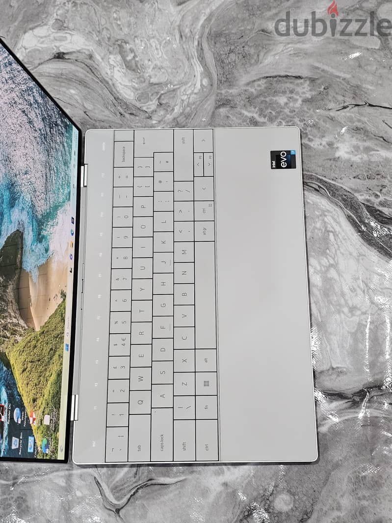 Dell xps 9320 Plus Gen 12 Touch screen 4K  OLed 4