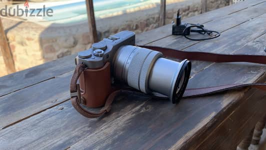 fujifilm Xa5 Mirrorless camera with 16-55 lenses used