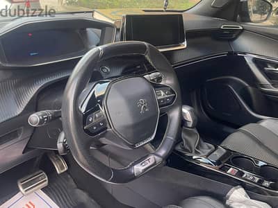 Peugeot 2008 موديل ٢٠٢٢ أعلى فئة GT Line