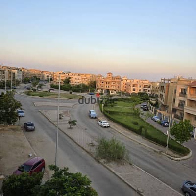 North-Facing Apartment for Sale in Sheikh Zayed with an Open View