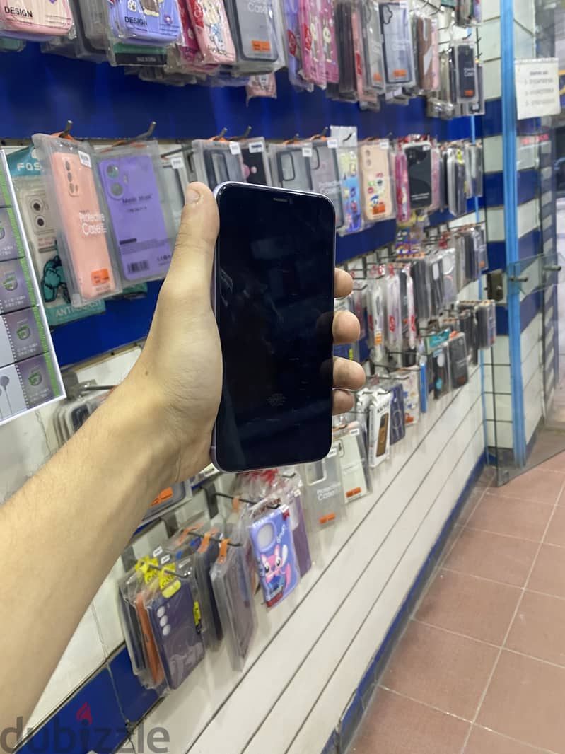 Apple - iPhone 11 1