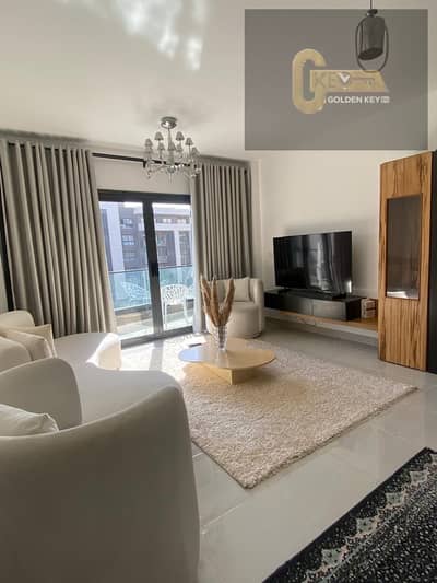 فرصة مميزة لعشاق الفخامة والرقي | شقة بتشطيبات فائقة الفخامة وتصميم عصري أنيق في موقع مميز وقريب من جميع الخدمات