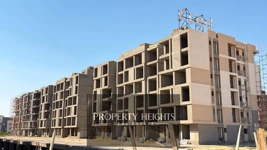 A great apartment in the heart of 6th of October, semi finished
