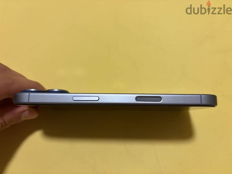 Apple - iPhone 17 3