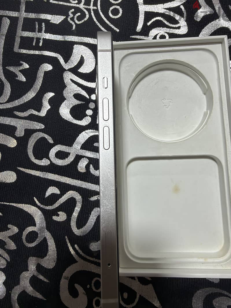 Apple - iPhone 13 2