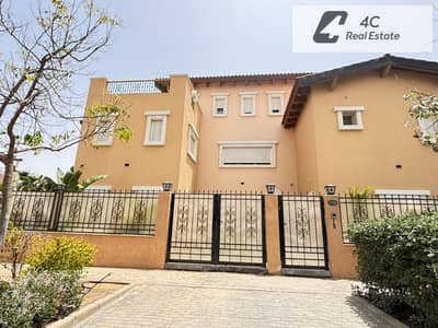 Towinhouse Ready To Move with Very Prime Location in Hyde park new cairo