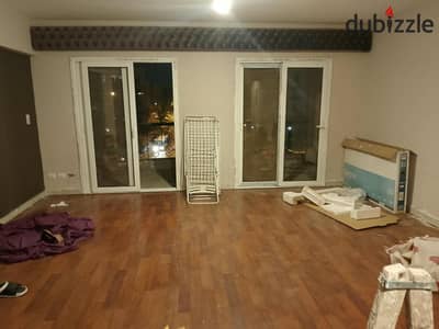 شقة للإيجار فيو ميدان اتجاه بحري جاهزة للسكن موقع مميز بالقرب من الخدمات والمسجد دور متكرر 162م تفاوض بالسعر في الرحاب 2 - المرحلة السابعة