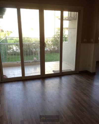 A distinctive 109 sqm apartment for rent in Sheikh Zayed, located within The Address compound. It is close to all amenities and just minutes away from