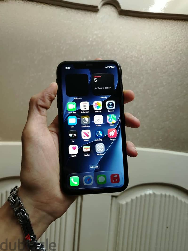 Apple - iPhone 11 11