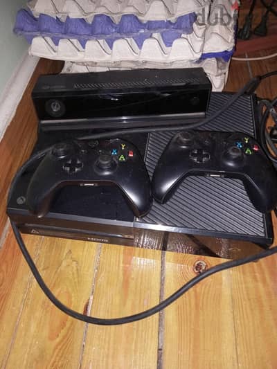 xbox one with kinect And 2 controllers