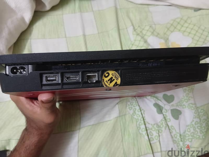 PlayStation 4 slim 1 TB 5