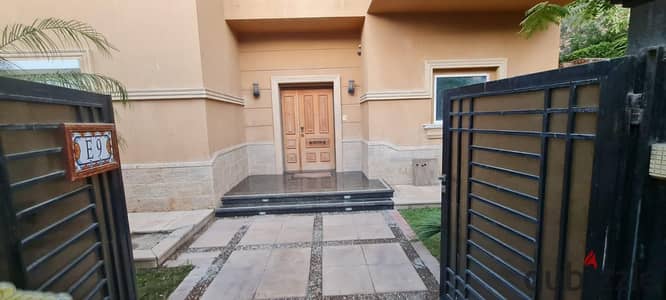 فيلا مستقلة مفروشة للإيجار 512م في Moon Valley 1 – التجمع الخامس