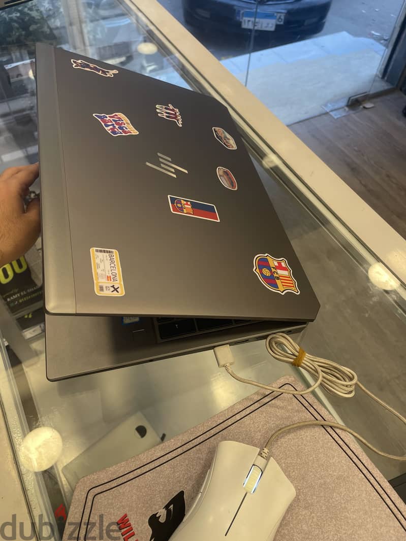 HP ZBook +original rezer mouse 3
