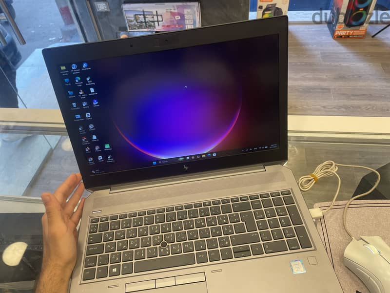 HP ZBook +original rezer mouse 4