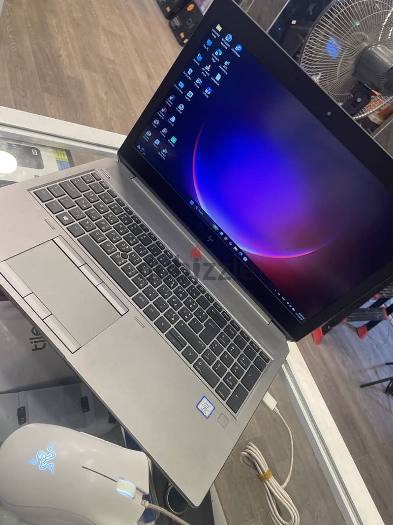 HP ZBook +original rezer mouse 6
