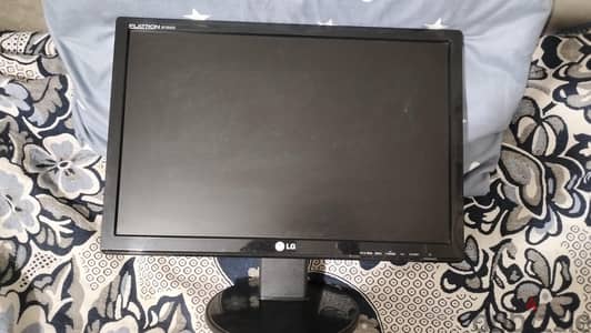 شاشه  LG  ١٩ بوصه