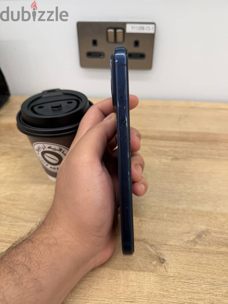 Apple - iPhone 17 Pro Max 2