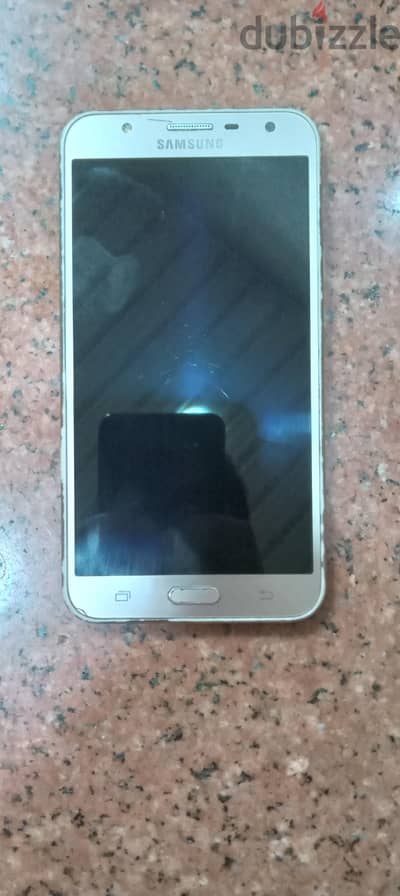 ​ سامسونج Samsung J7 بحالة ممتازة شاشة كبيرة بسعر لُقطة