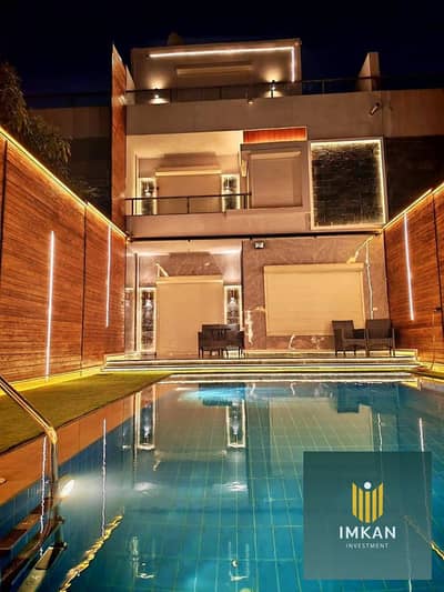 Villa for sale, 320 sqm, ready for immediate delivery, fully finished, with an 8-year installment plan. Located in The Waterway Compound, Fifth Settle