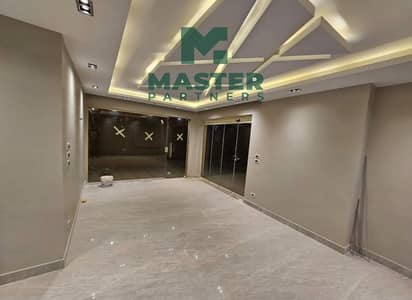Apartment for Sale in Sarai, New Cairo One of the best-priced apartments in Sarai, located directly on Suez Road and the Middle Ring Road