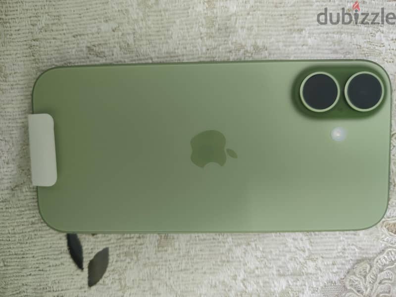Apple - iPhone 17 4