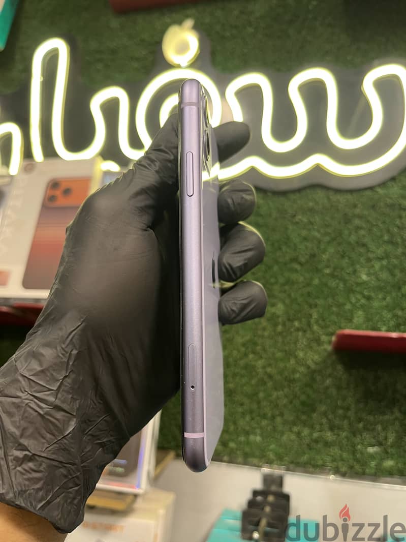 Apple - iPhone 11 4