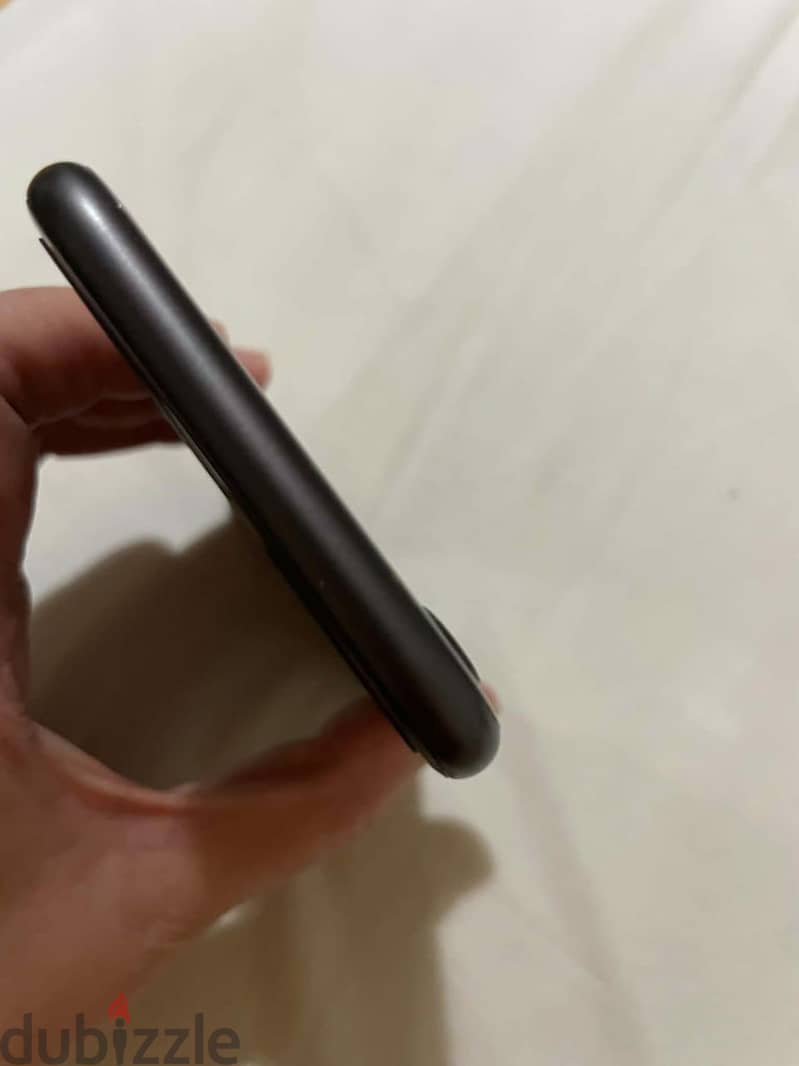 Apple - iPhone 8 4