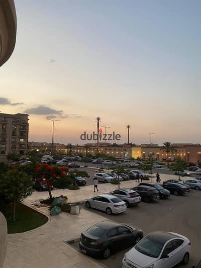 للإيجار مفروش بالرحاب 2، شقة مميزة جدًا بموقع رائع وفيو ممتاز على السوق الشرقي.